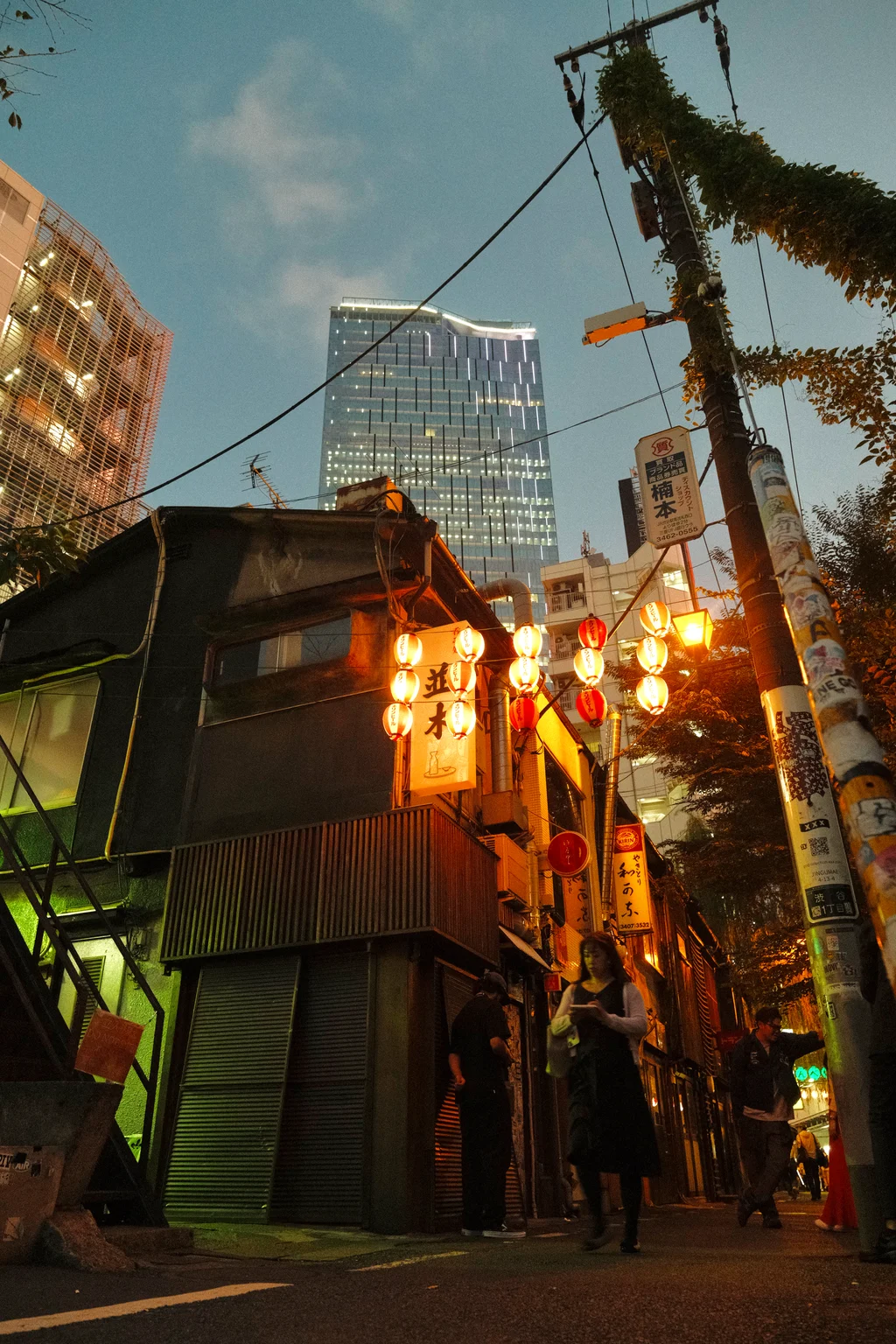 Tokyo Alley